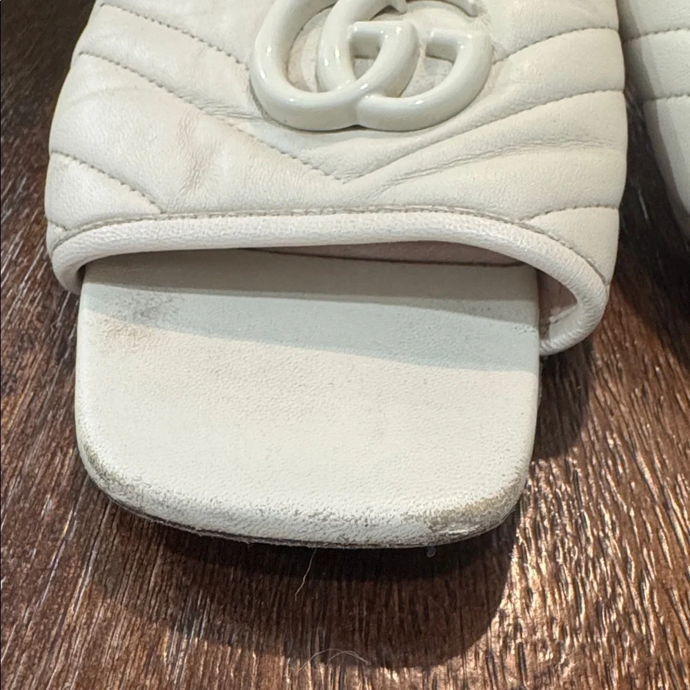 Gucci Women's Ivory Slide Sandals size 38/8 - Picture 10 of 16